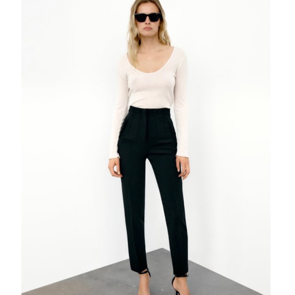ZARA: HIGH-WAISTED PANTS